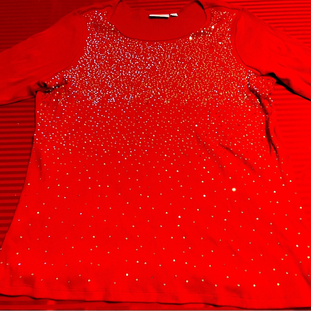 Pre-Owned Red Quacker Factory Sequined T-Shirt